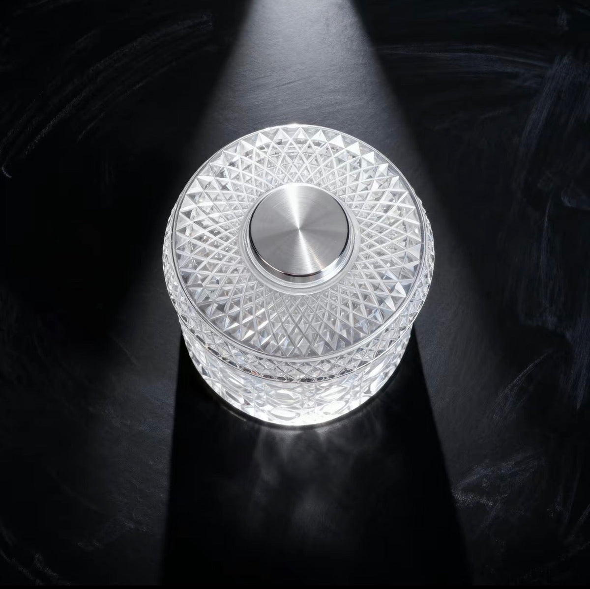 CrystalTwirl Rotating Drink Glass 6