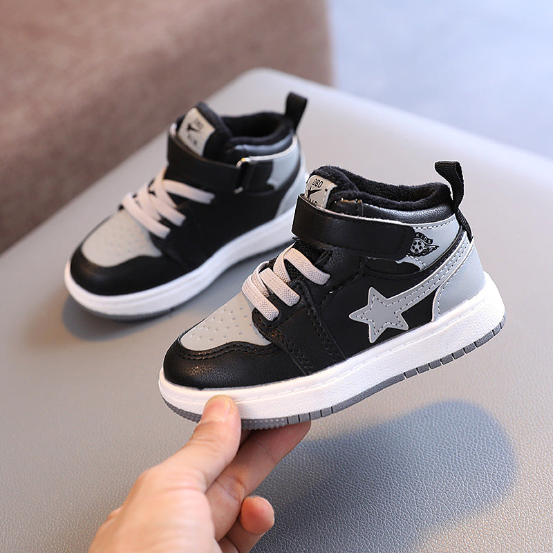 Children's casual sports shoes 2