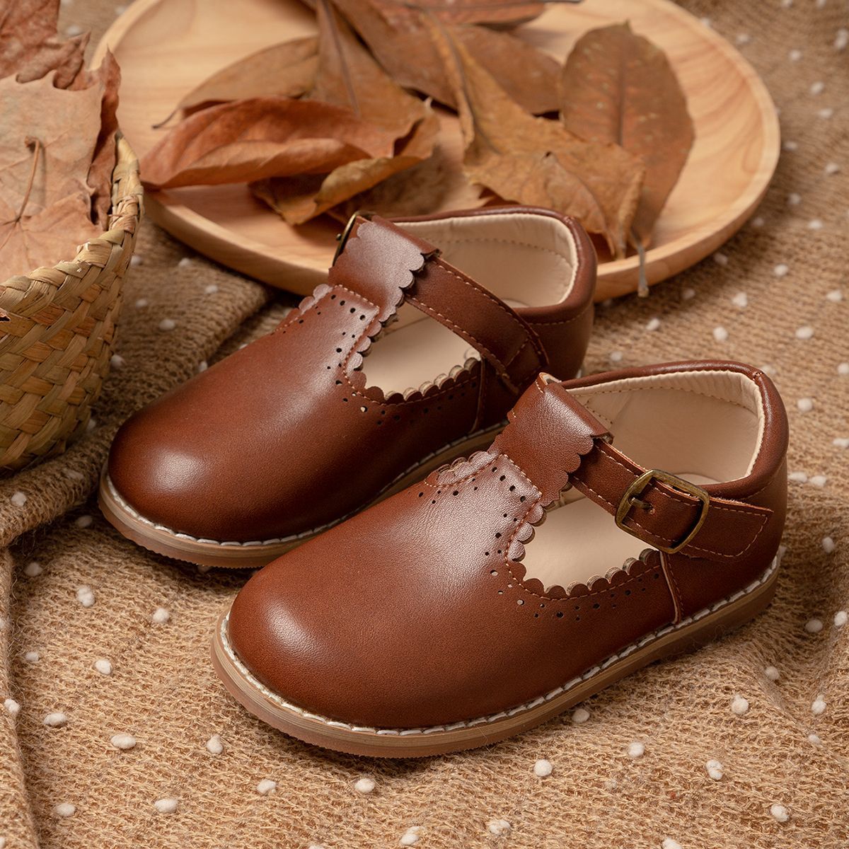 Girls' British Style Leather Shoes Hollow Breathable 4