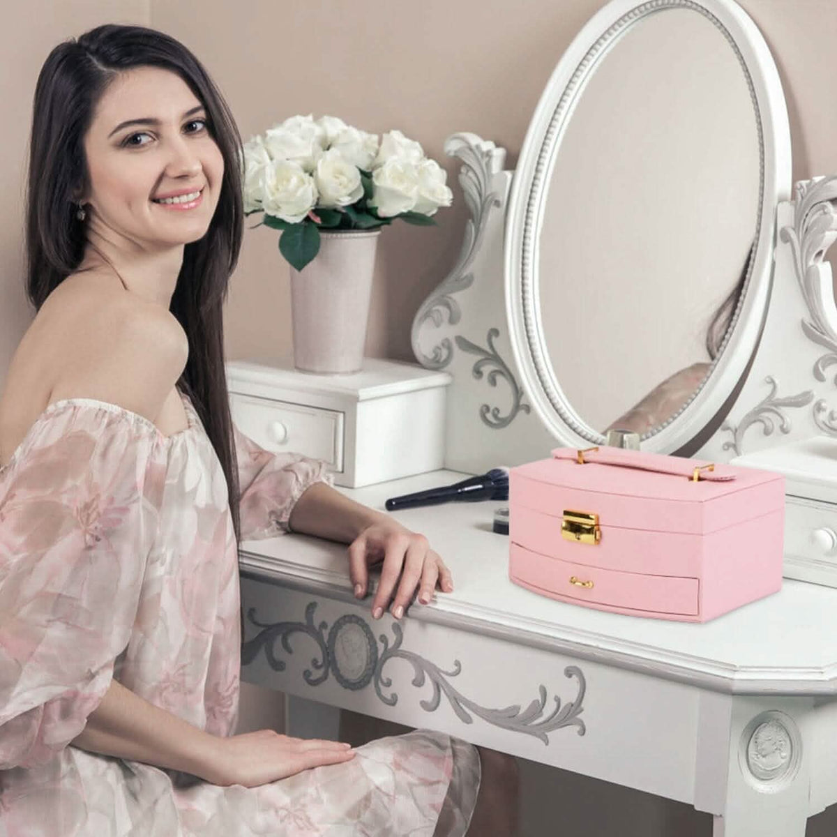 2-Layer Lockable Leather Jewelry Box 14