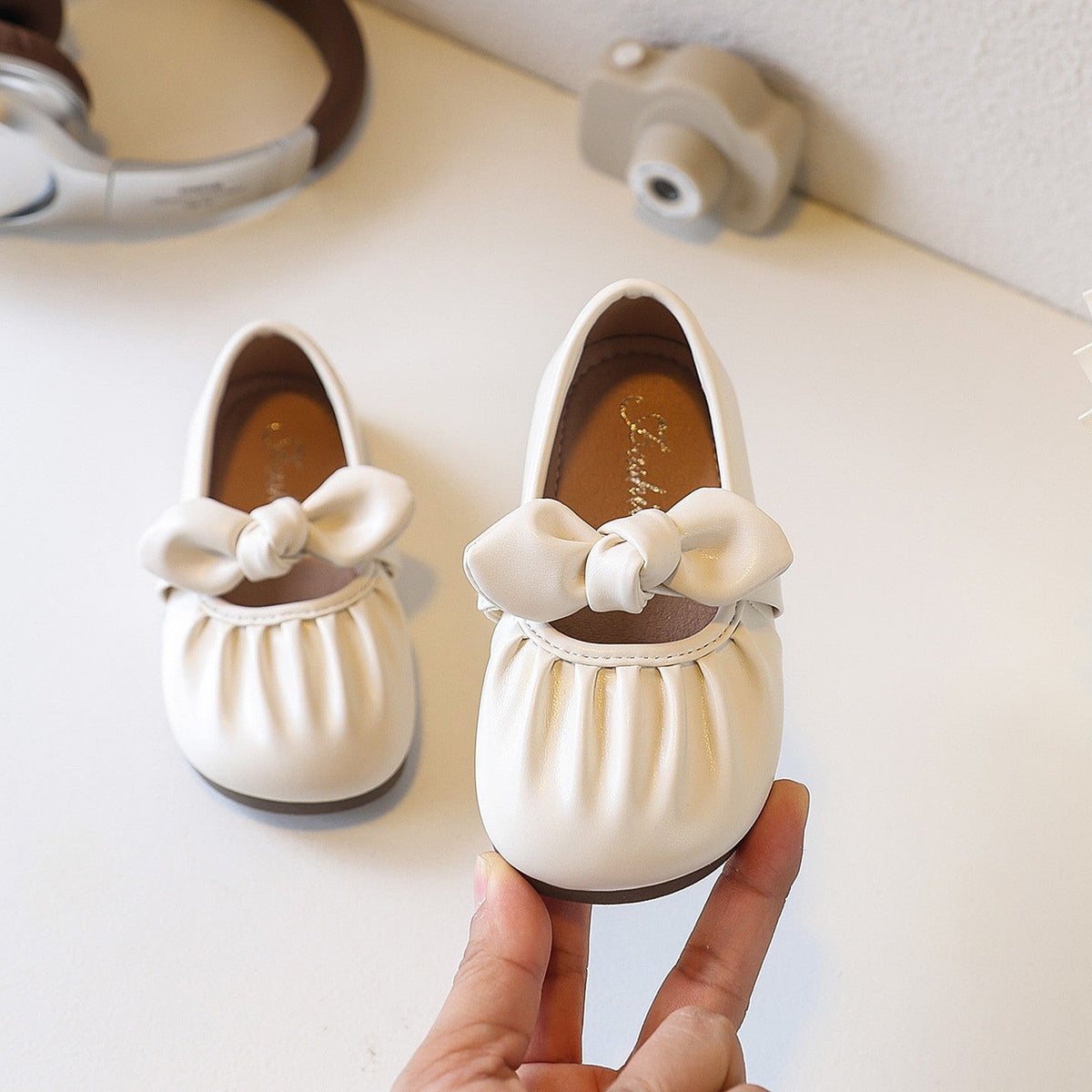 Girls' Bow Soft Soled Princess Shoes, Children's Fashionable One Foot Shoes, Small Leather Shoes, Single Shoes 8