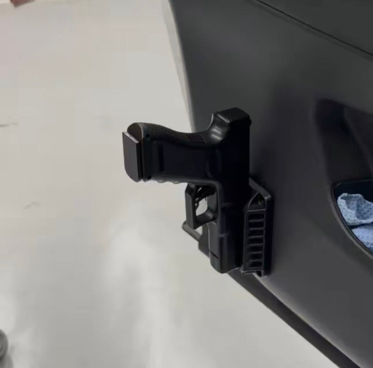 SecureDraw Gun Magnet 7