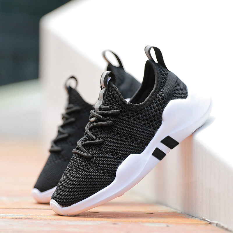 Breathable fly woven children's sports shoe 2
