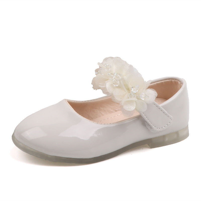 Performance shoes for children 5