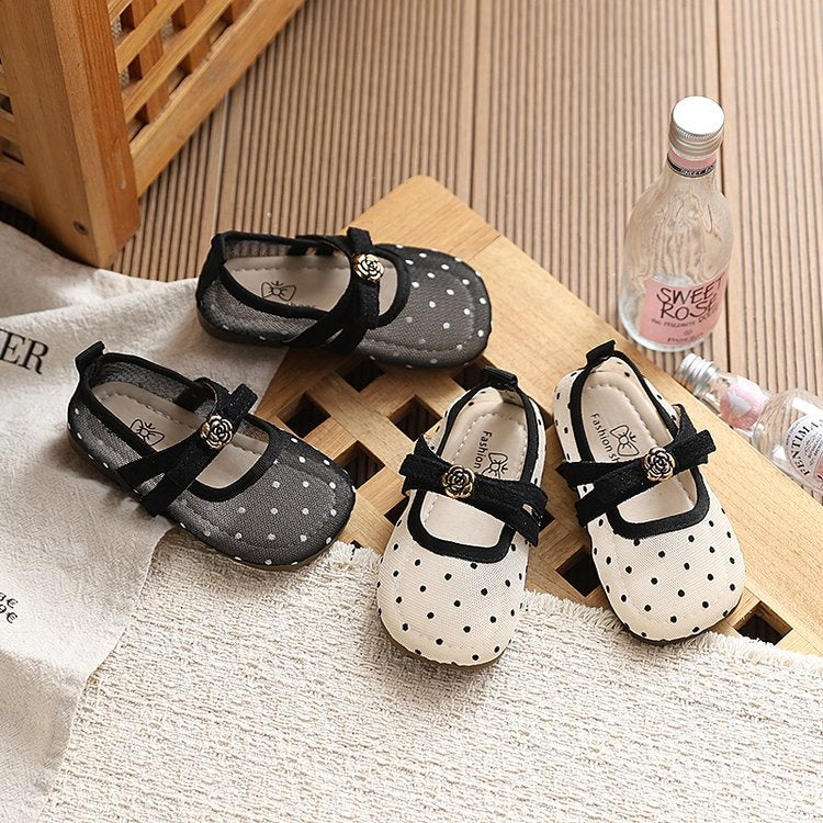 INS French Style Polka Dot Mesh Flats 2026 Summer New Korean Girls Flower Princess Sandals Match Dress 1