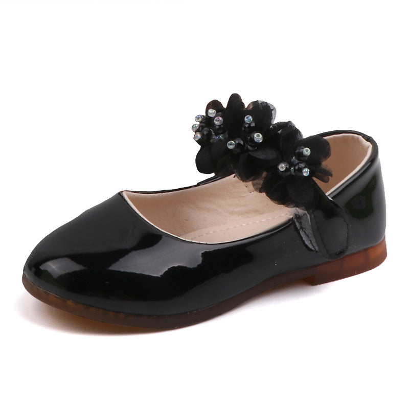 Performance shoes for children 3
