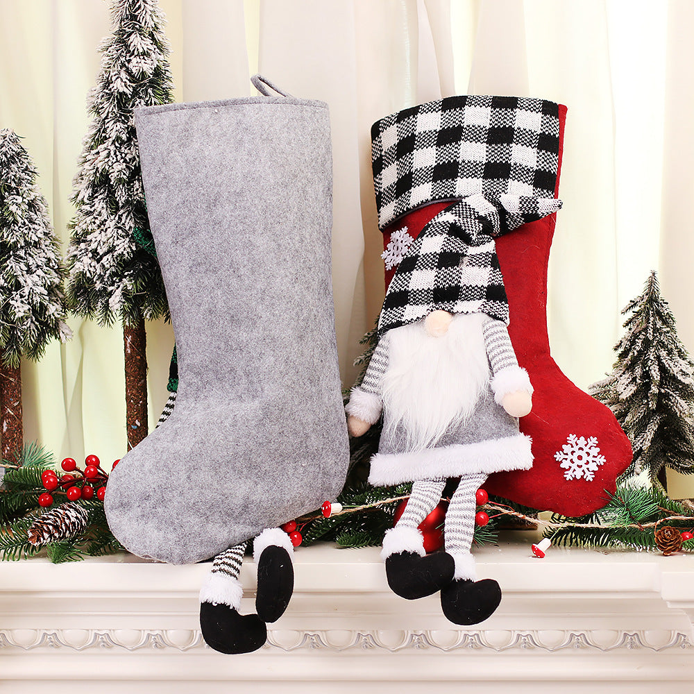 Christmas Day Decoration Red Black White Grid Faceless Forester Christmas Socks Dwarf Hanging Doll Candy Gift Bag 4