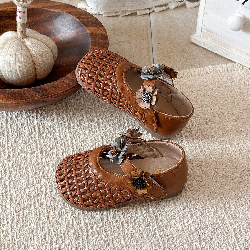 Girls' Korean Woven Hollowed Out Leather Shoes With Fashionable Soft Sole And Retro Style, Versatile For Children To Wear As A Single Shoe 3