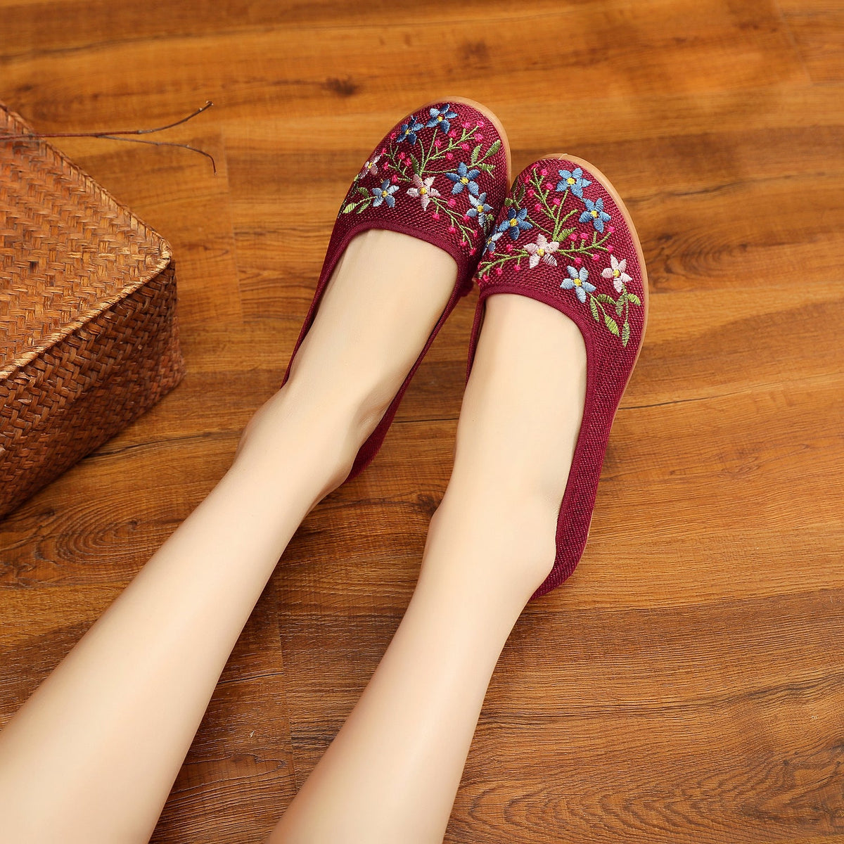 Women's Middle-aged And Elderly Soft-soled Embroidered Dance Shoes 8