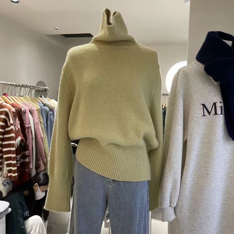 Sleek Relaxed-fit Outerwear Top 3