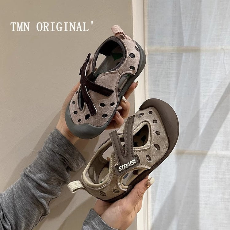 2026 Summer Kids Sandals Closed-Toe Hollow Out Breathable Beach Shoes Soft Sole EVA Water Shoes For Boys Girls 3