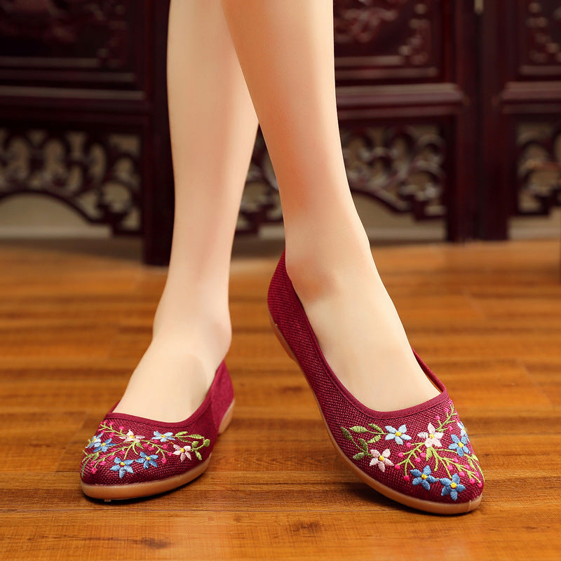 Women's Middle-aged And Elderly Soft-soled Embroidered Dance Shoes 6