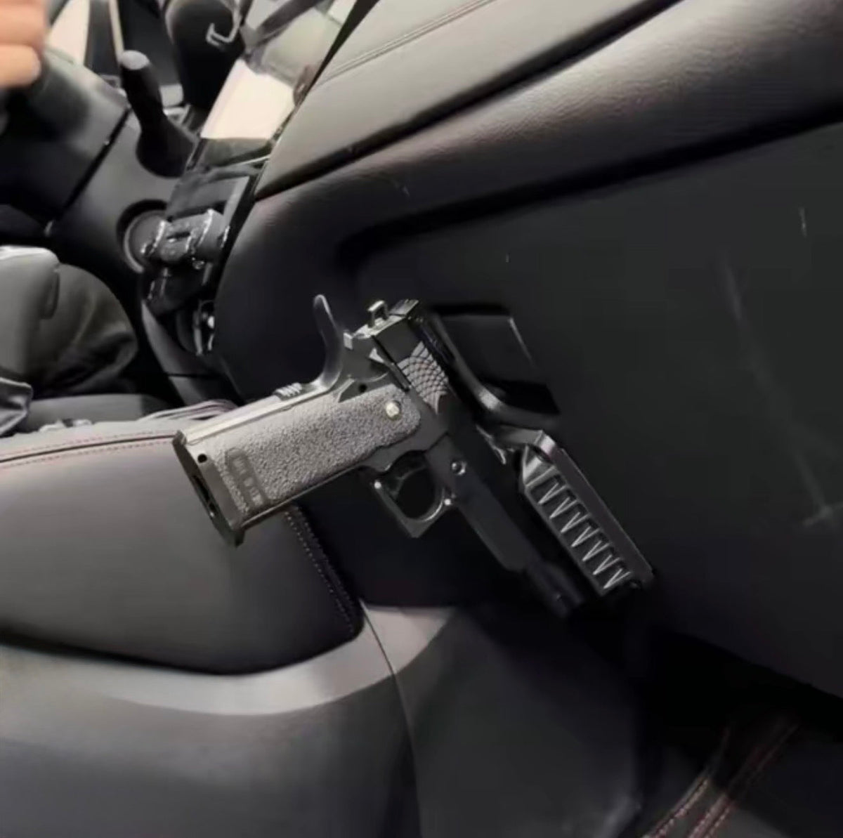 SecureDraw Gun Magnet 1