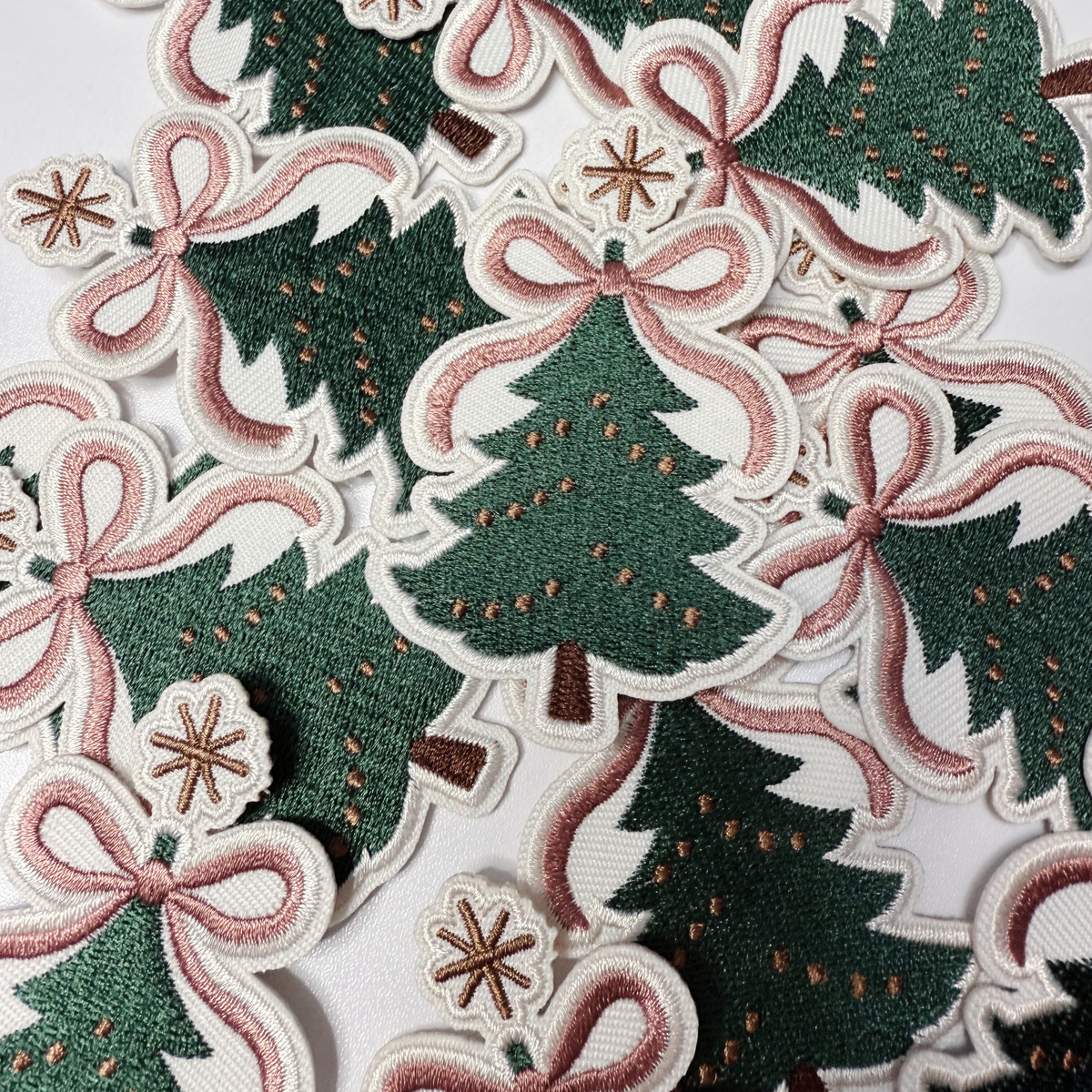 3" Christmas Tree w Bow -  Embroidered Hat Patch 1