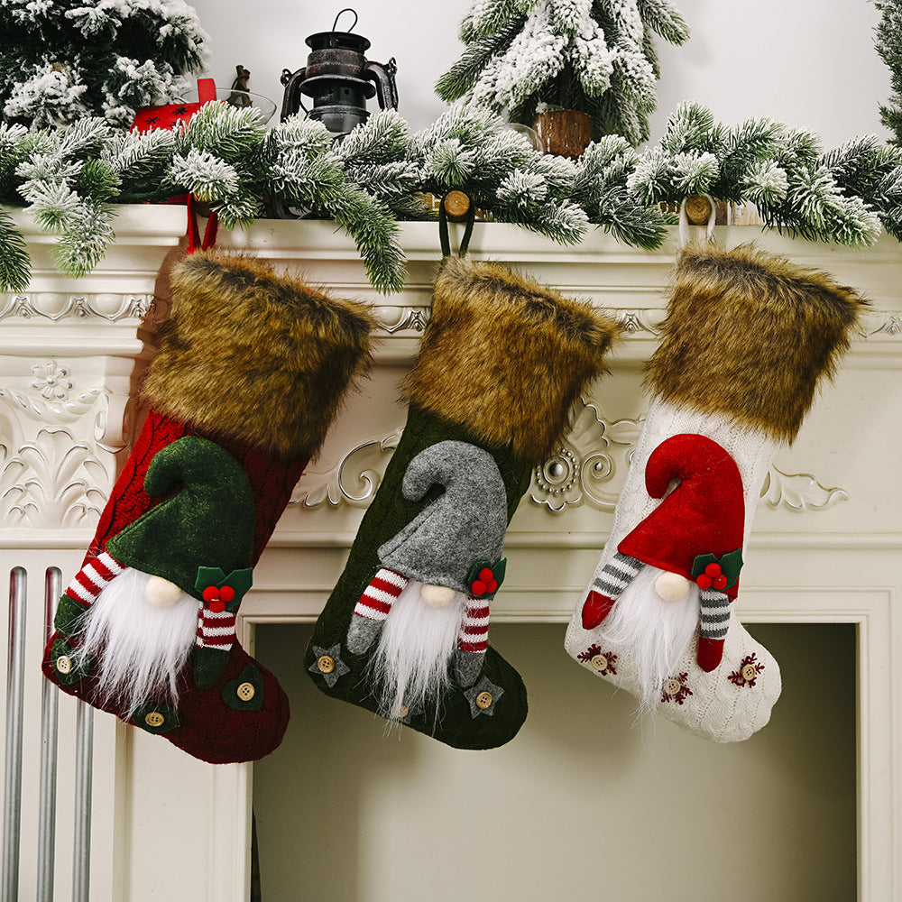 Christmas decoration products, faceless doll plush Christmas socks, creative faceless doll gift socks, elderly socks 3