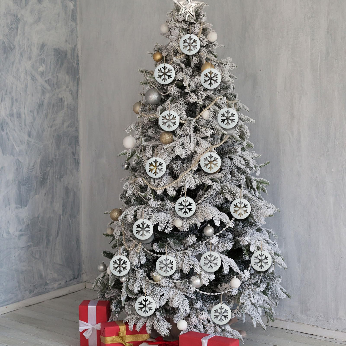 Shimeyao 12 Pcs Christmas Metal Snowflake Ornaments Hollow Disc Grey 5