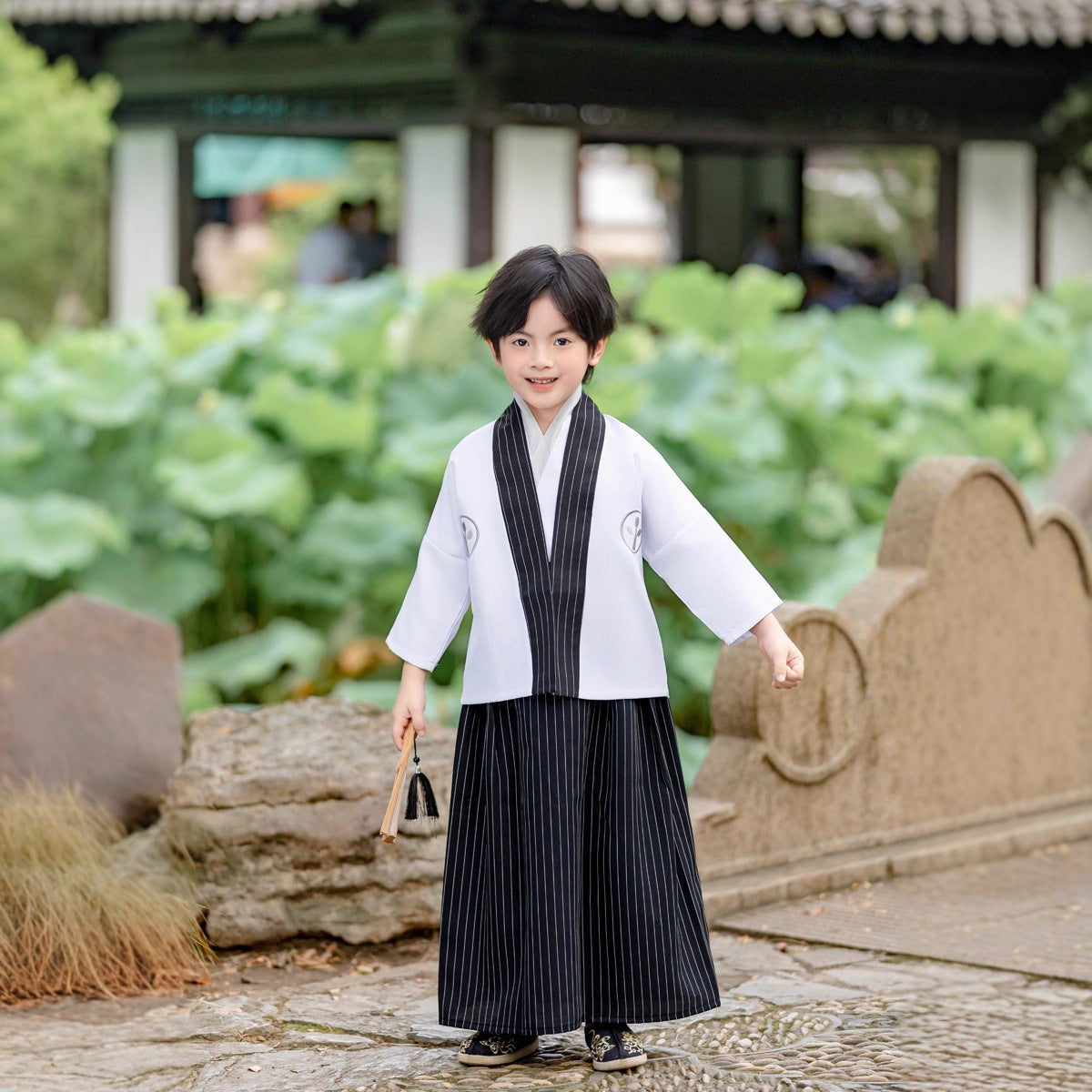 Childrens Yellow Japanese-style Kimono Set 10