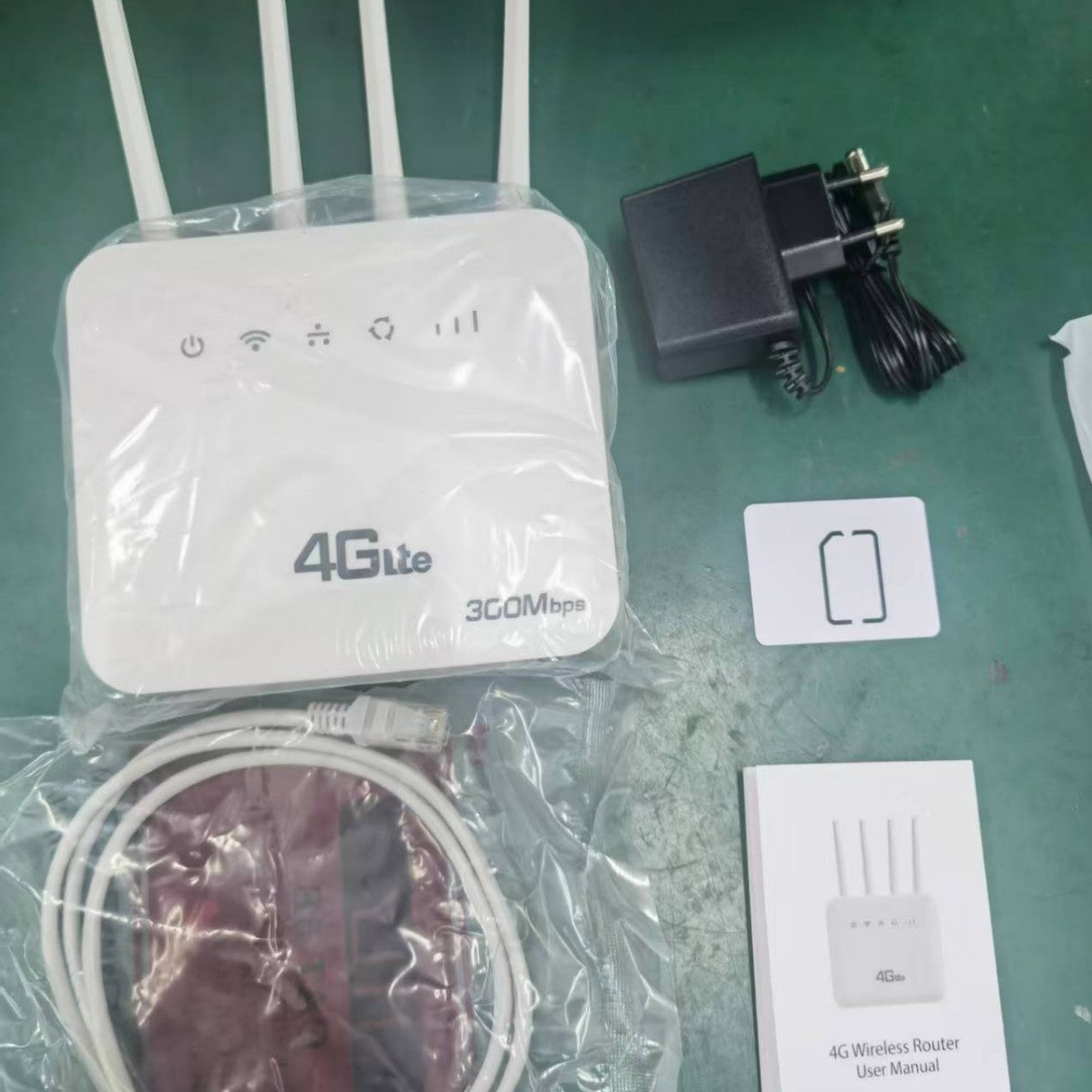 Dual-port Wireless Hotspot LTE Router 1