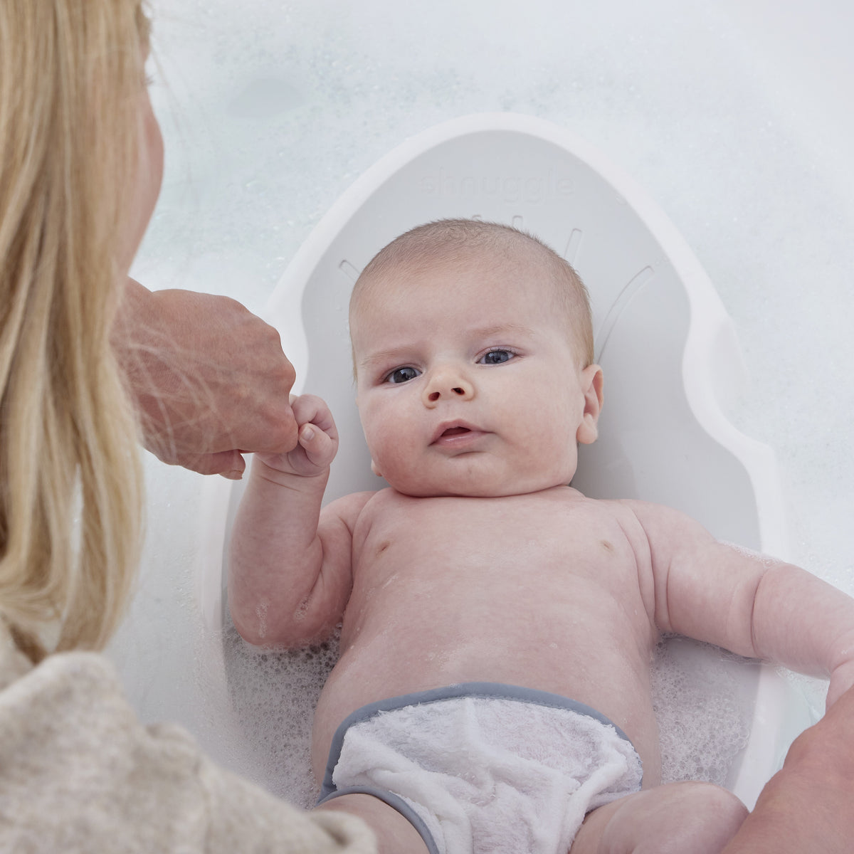 Shnuggle Newborn Baby Bath Support | Ergonomic, Non-Slip & Quick-Dry | From 0-3 months 2
