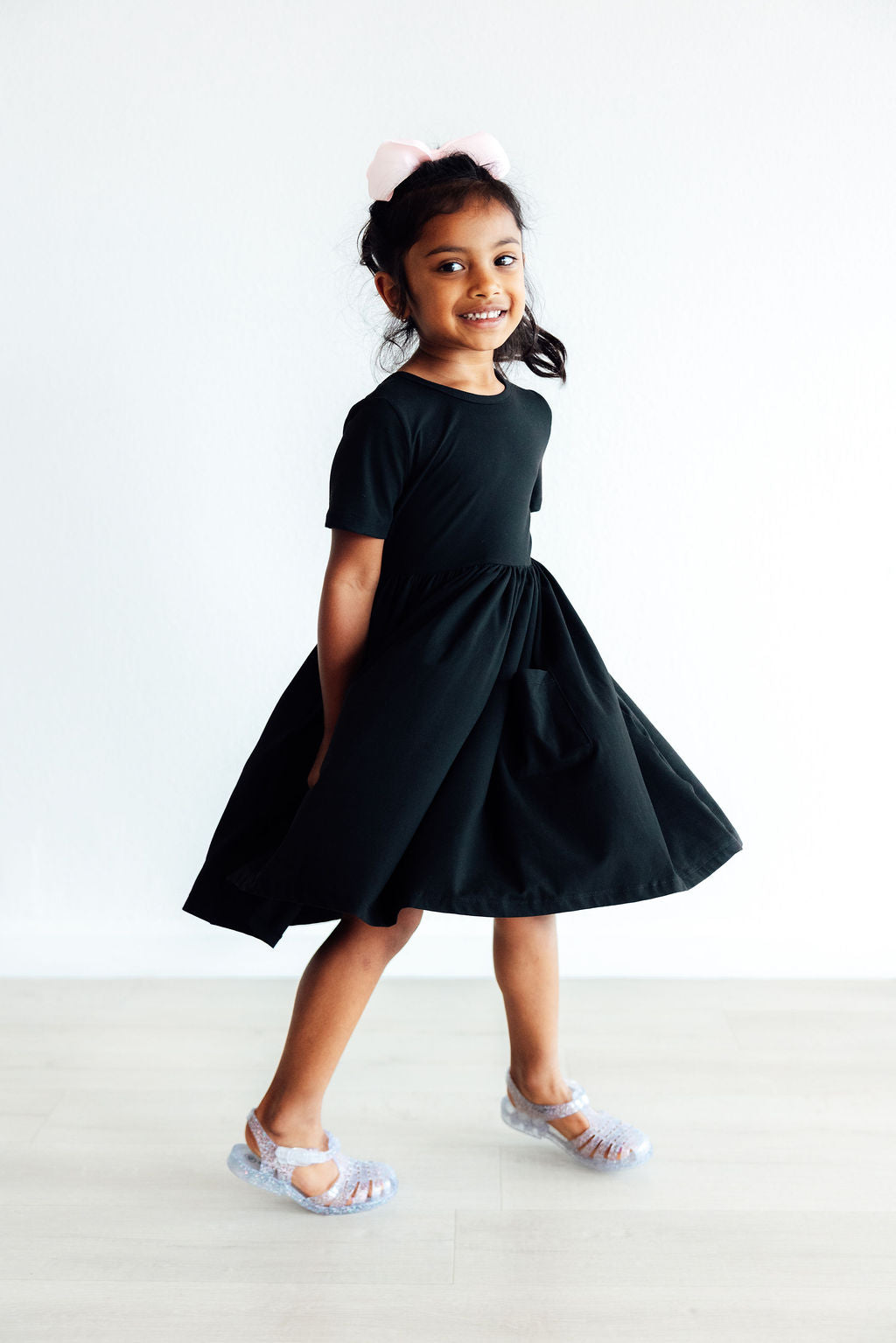 Black S/S Pocket Twirl Dress 3