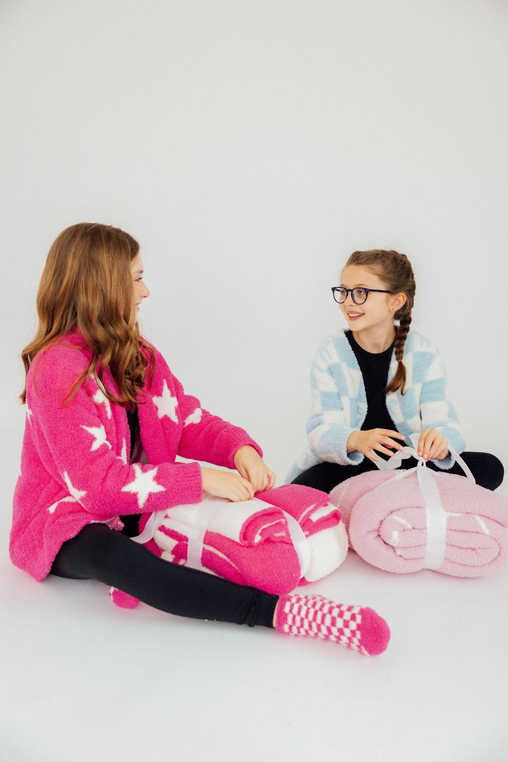 Bright Pink Checker Bow Cozy Blanket 5