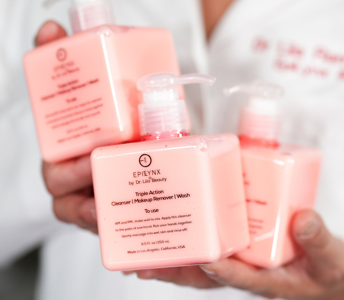 Hydrating Face Wash for Sensitive, Dry Skin 1