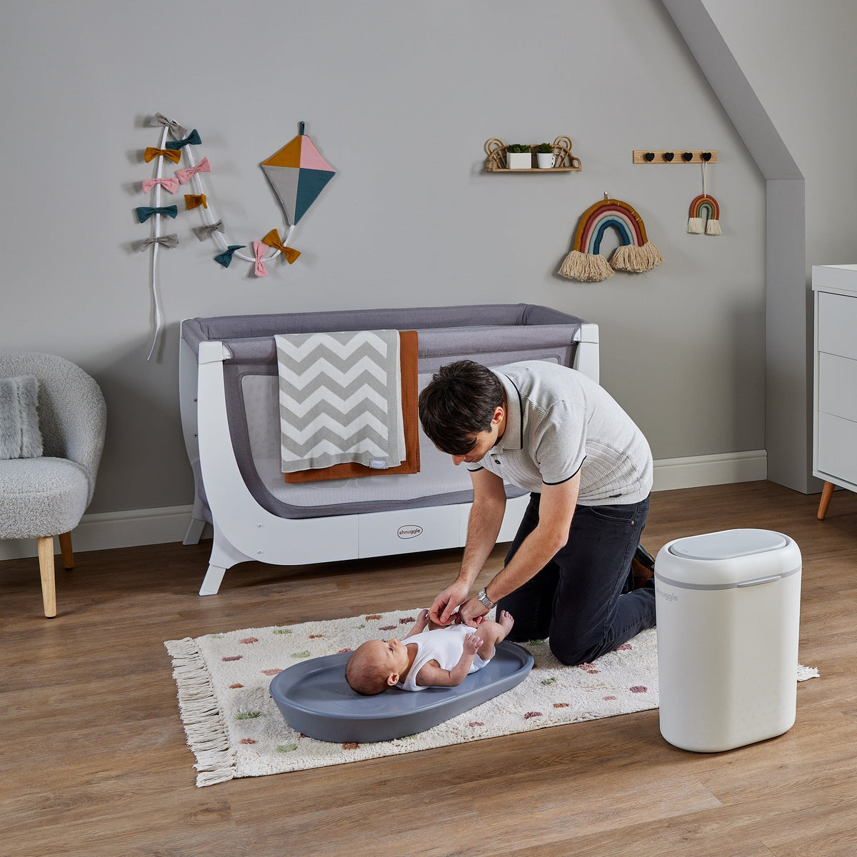 Shnuggle Eco-Touch Nappy Bin Diaper Pail 12