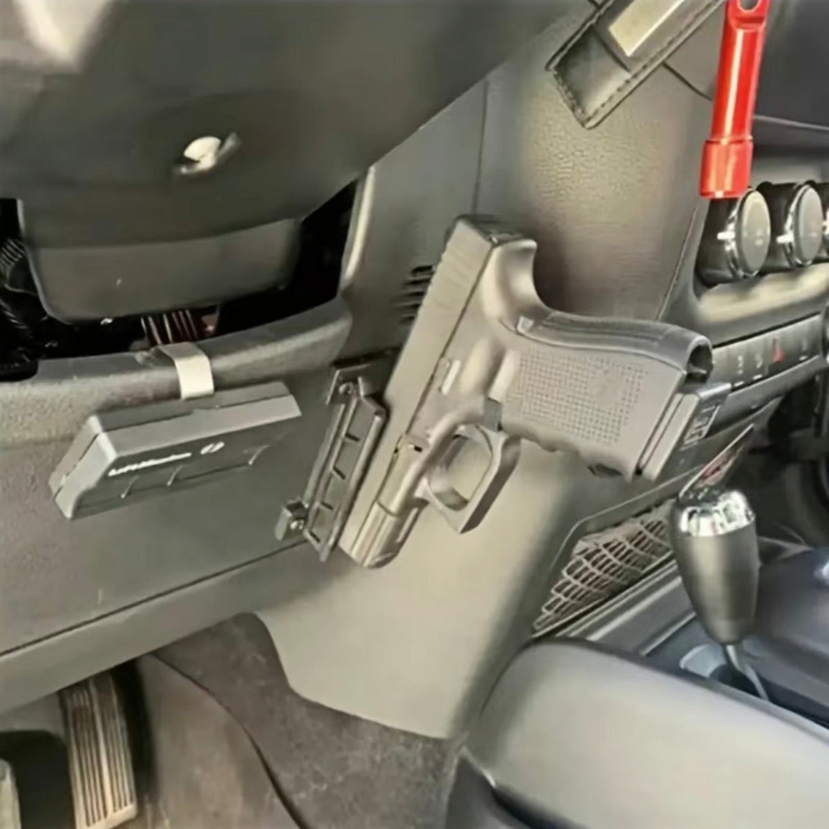 SecureDraw Gun Magnet 5