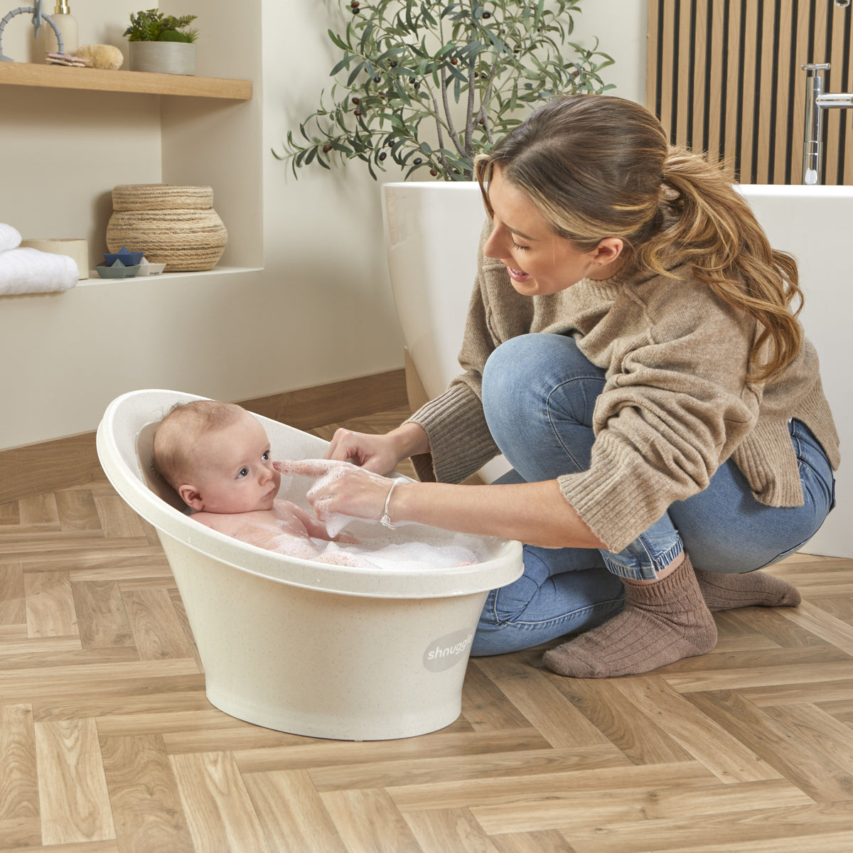 Newborn Bath Essentials Bundle | Baby Bath with Support Bump, Soft Backrest & Rinse Jug | Safe & Stylish Bathtime Set 25