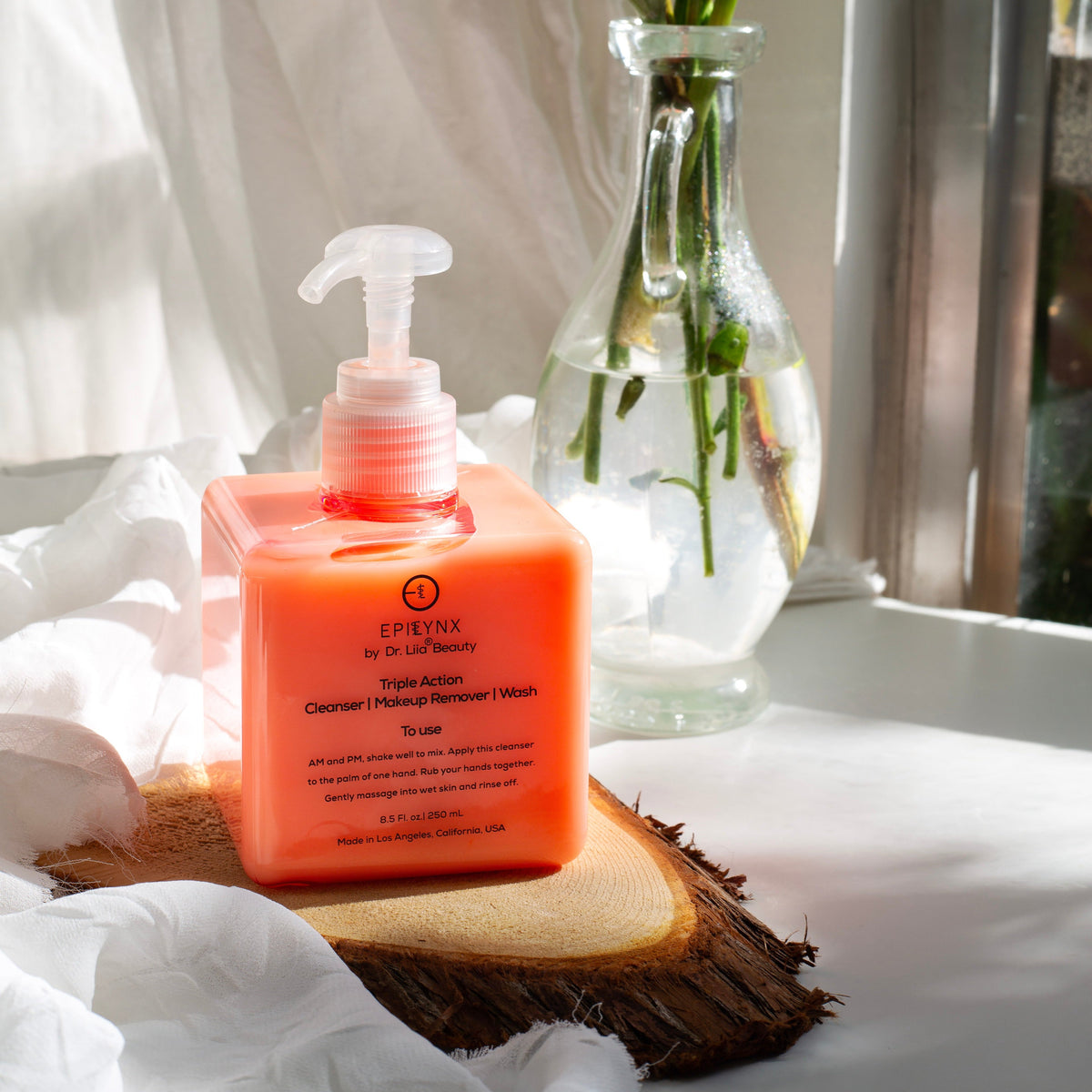 Hydrating Face Wash for Sensitive, Dry Skin 4