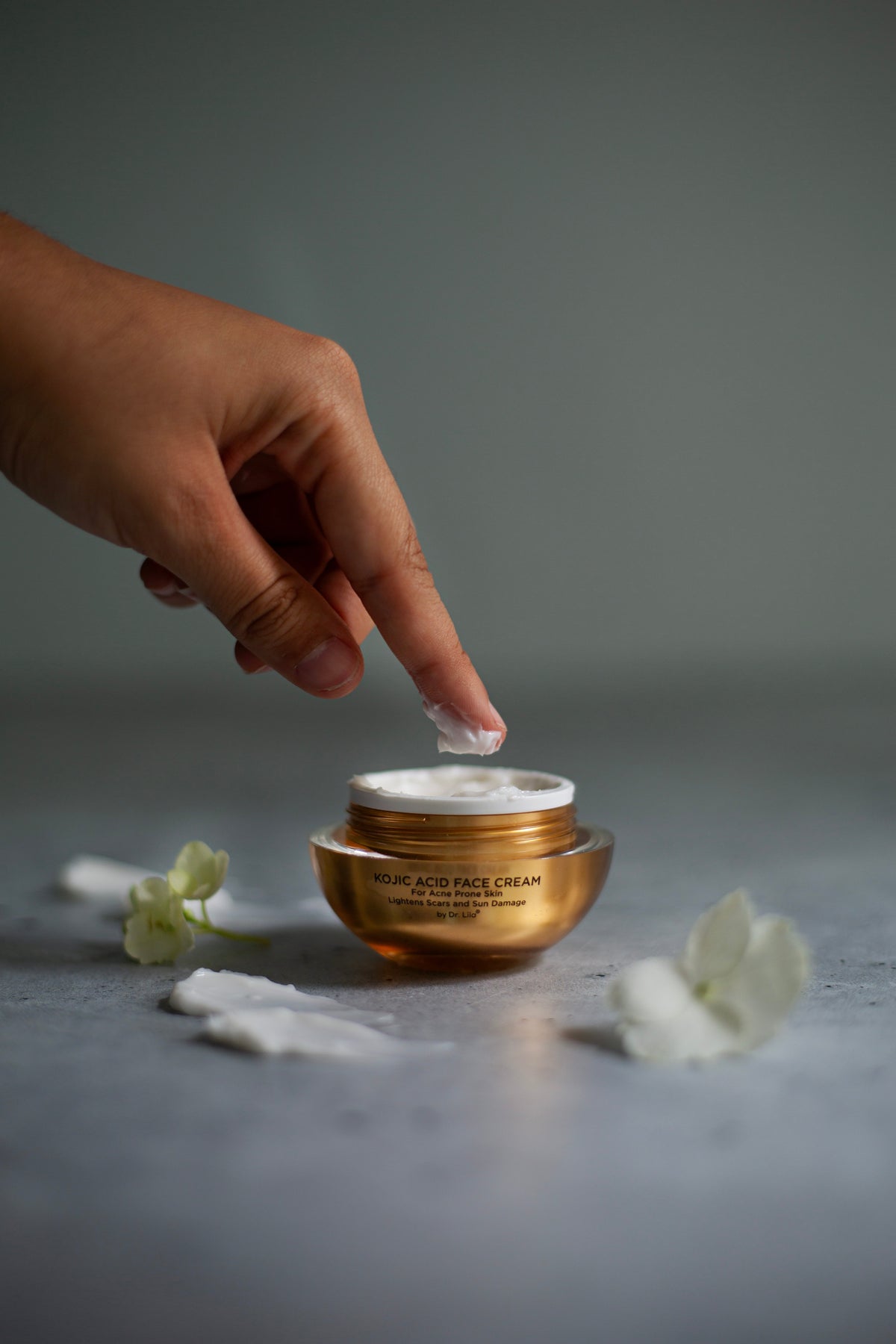 Kojic Acid Brightening Face Cream 4