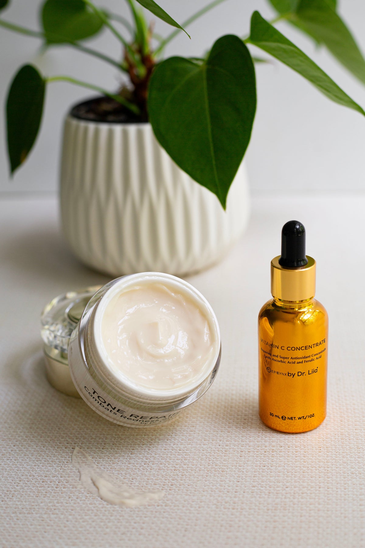 Vitamin C & Dark Spot Brightening Duo 9