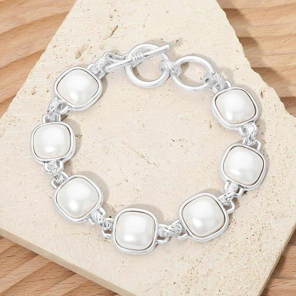 Bold Square Pearl Link Toggle Bracelet 2
