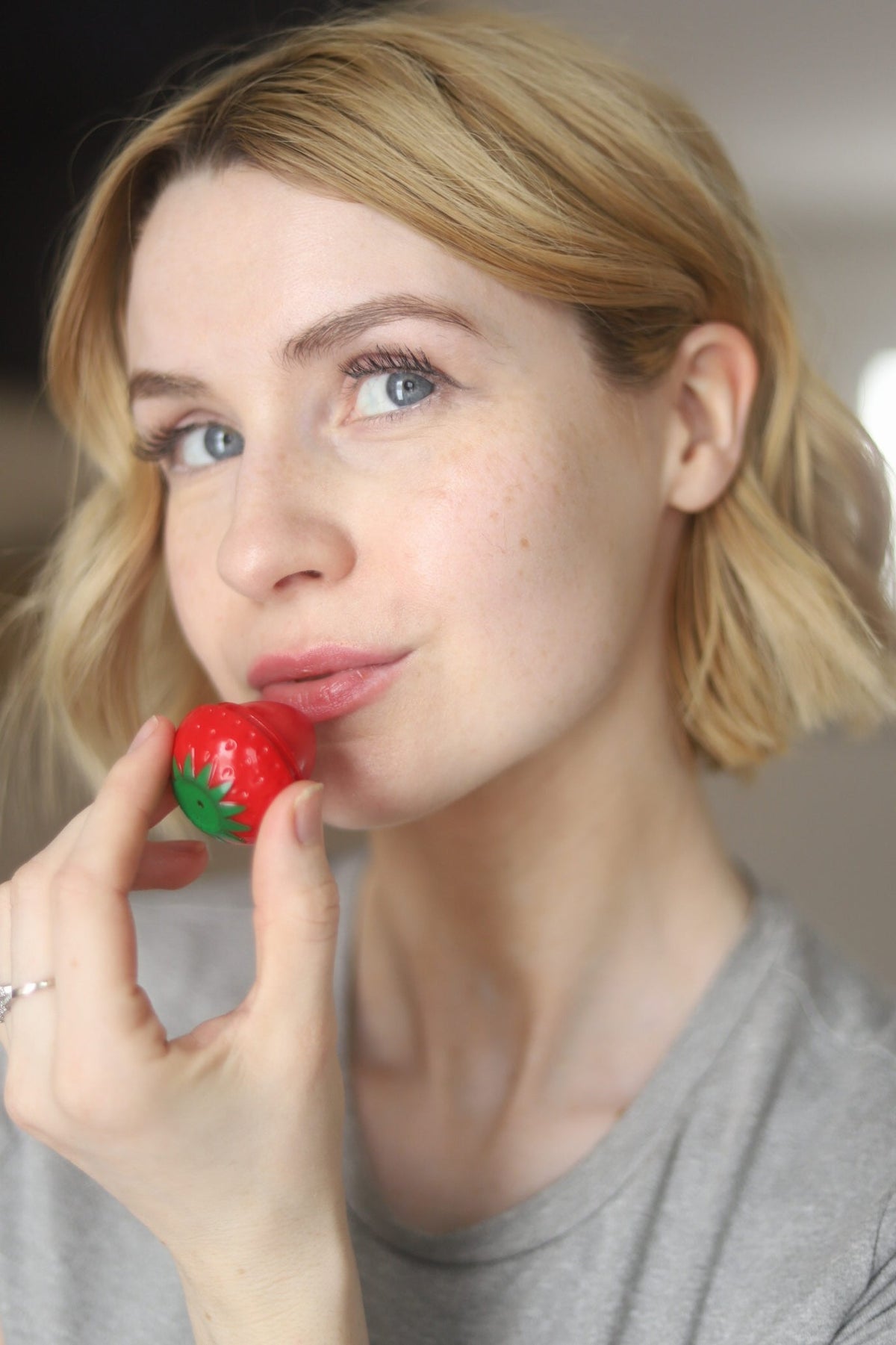 Lip Butter for Dry, Cracked Lips 2