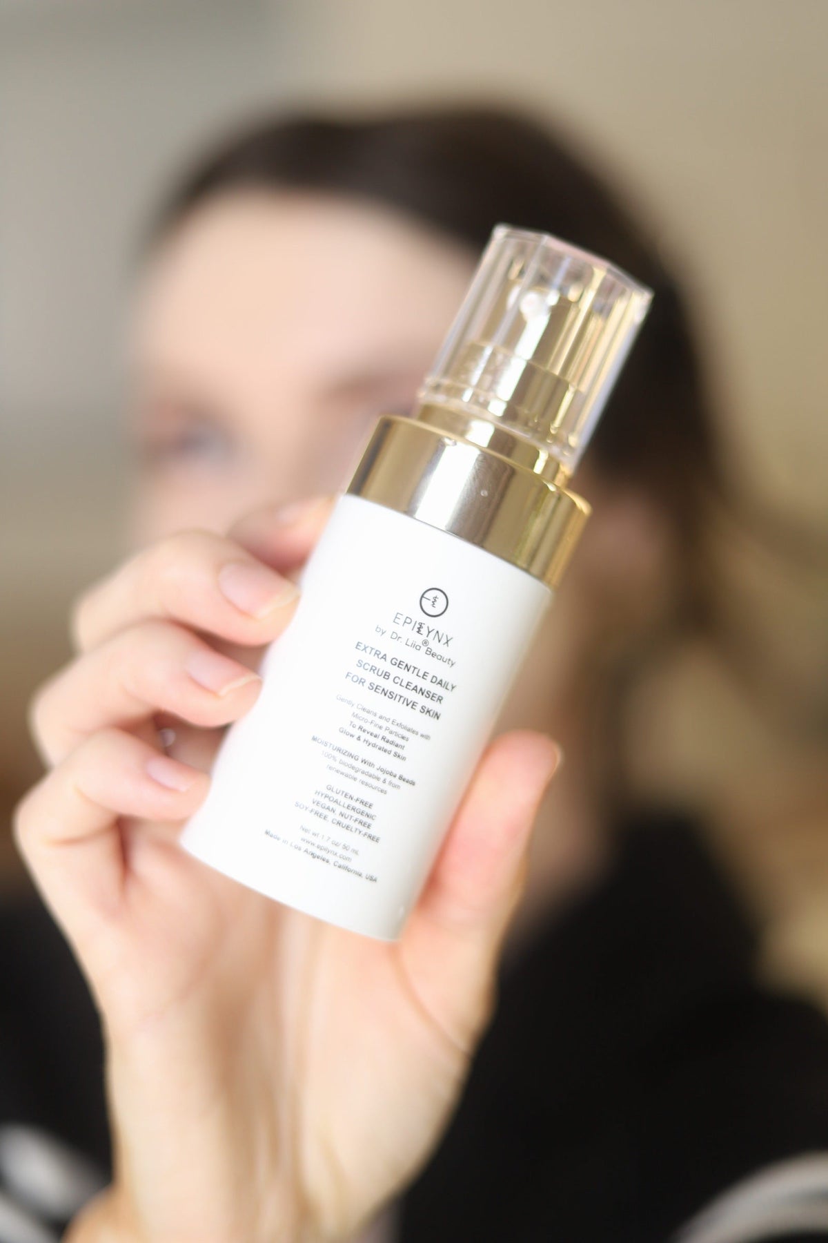 Gentle Exfoliating Face Scrub 3