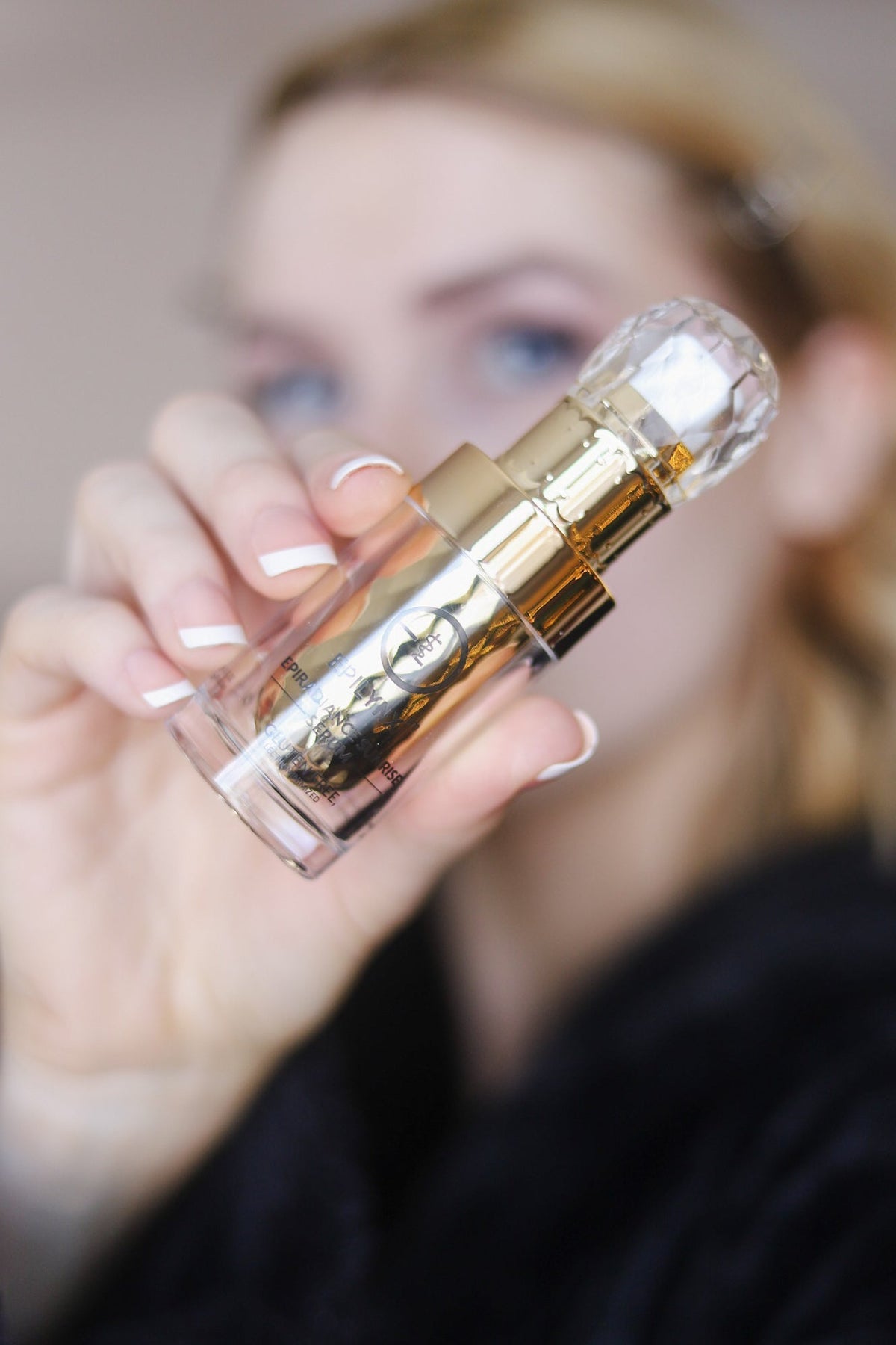 Hyaluronic Acid Serum for Fine Lines 16