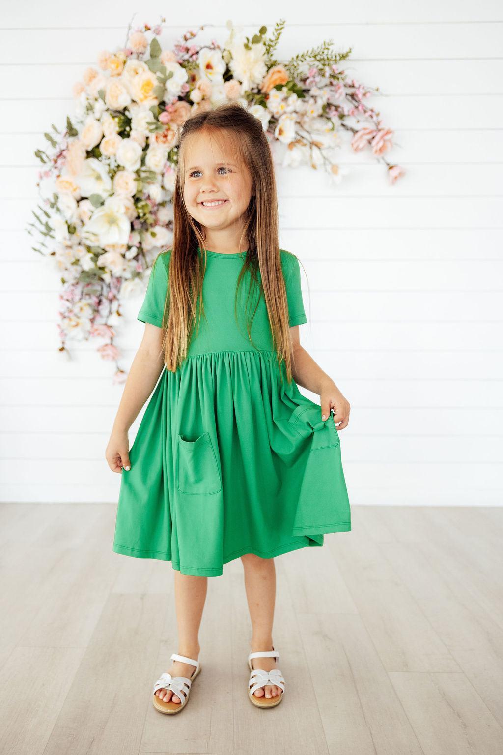 Kelly Green S/S Pocket Twirl Dress 2