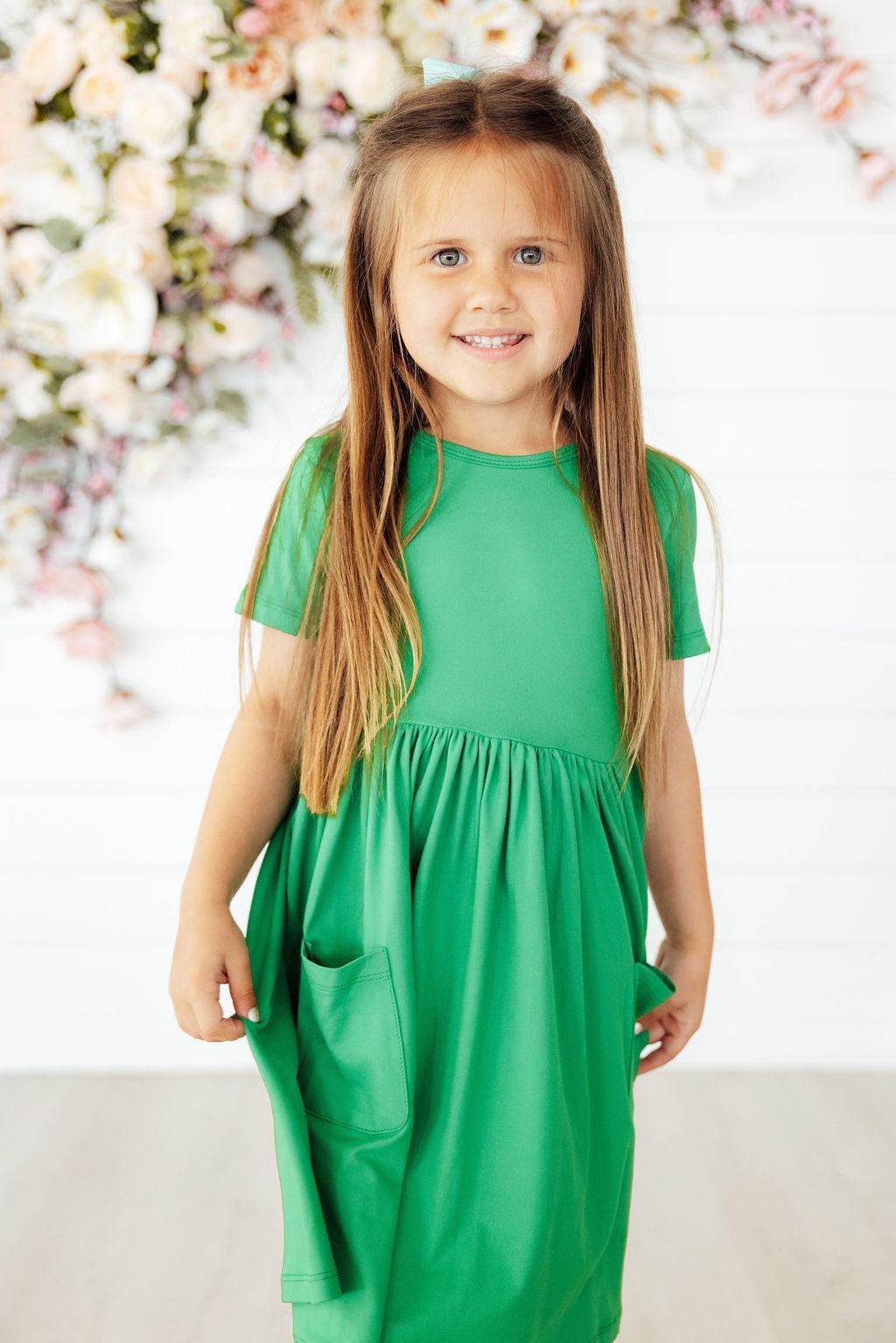 Kelly Green S/S Pocket Twirl Dress 3