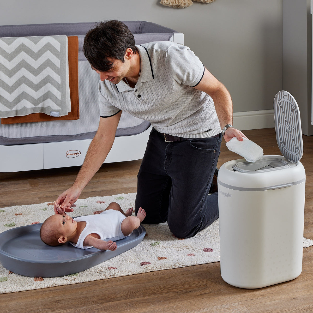 Shnuggle Eco-Touch Nappy Bin Diaper Pail 15