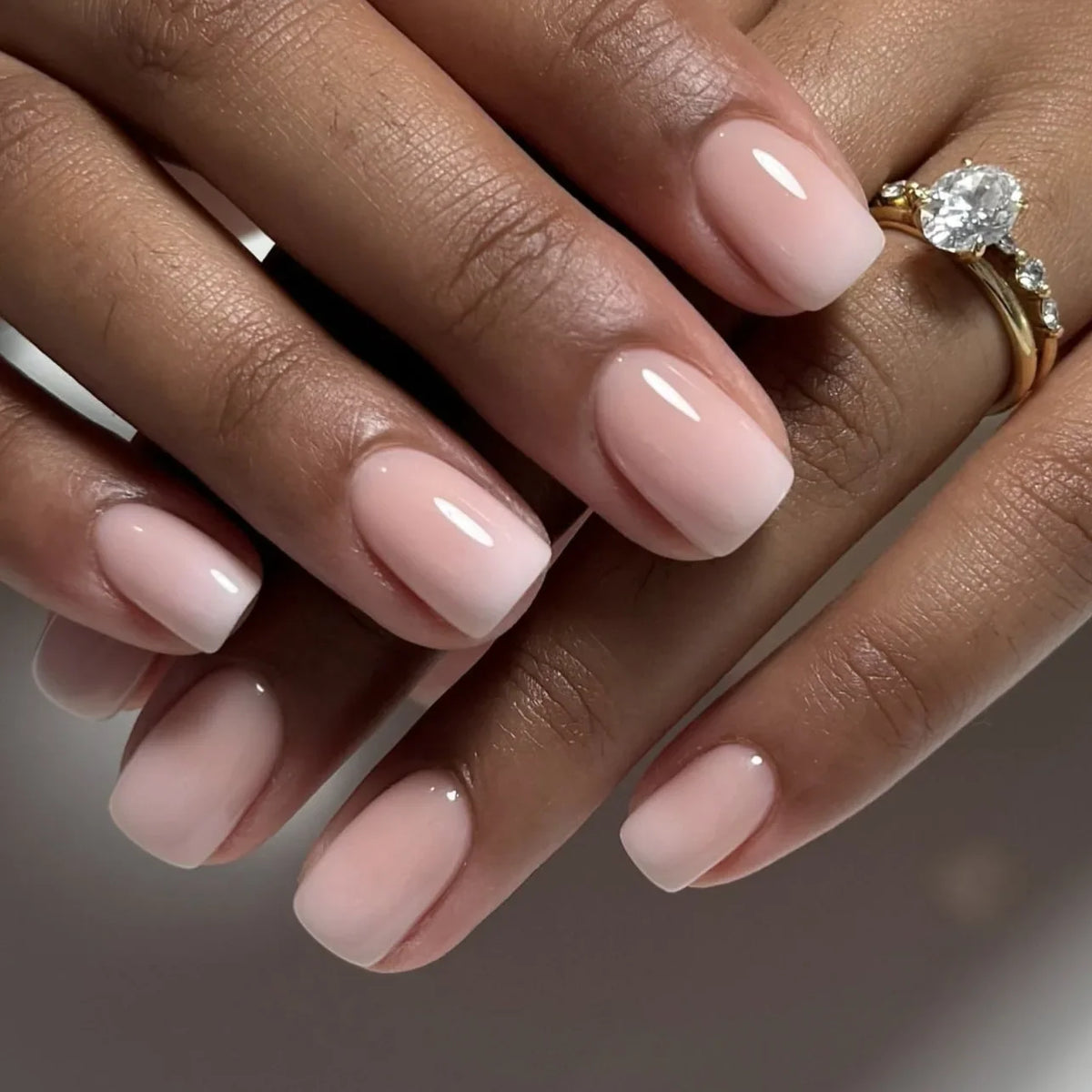 24Pcs Simple Square Head Fake Nail with Jelly Glue Pink White Gradient French Press on False Nails Short Full Cover Nail Tips 51