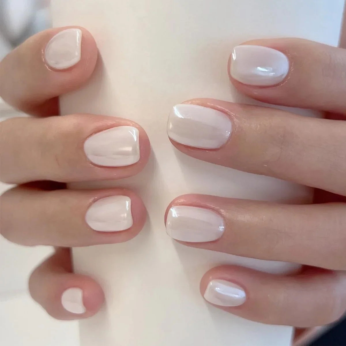 24Pcs Simple Square Head Fake Nail with Jelly Glue Pink White Gradient French Press on False Nails Short Full Cover Nail Tips 4