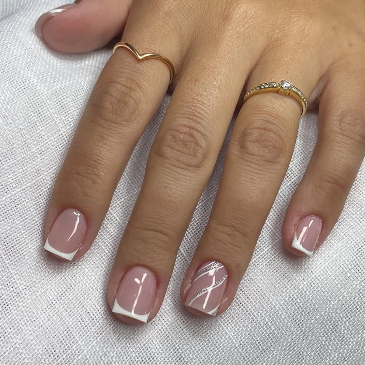 24Pcs Simple Square Head Fake Nail with Jelly Glue Pink White Gradient French Press on False Nails Short Full Cover Nail Tips 21