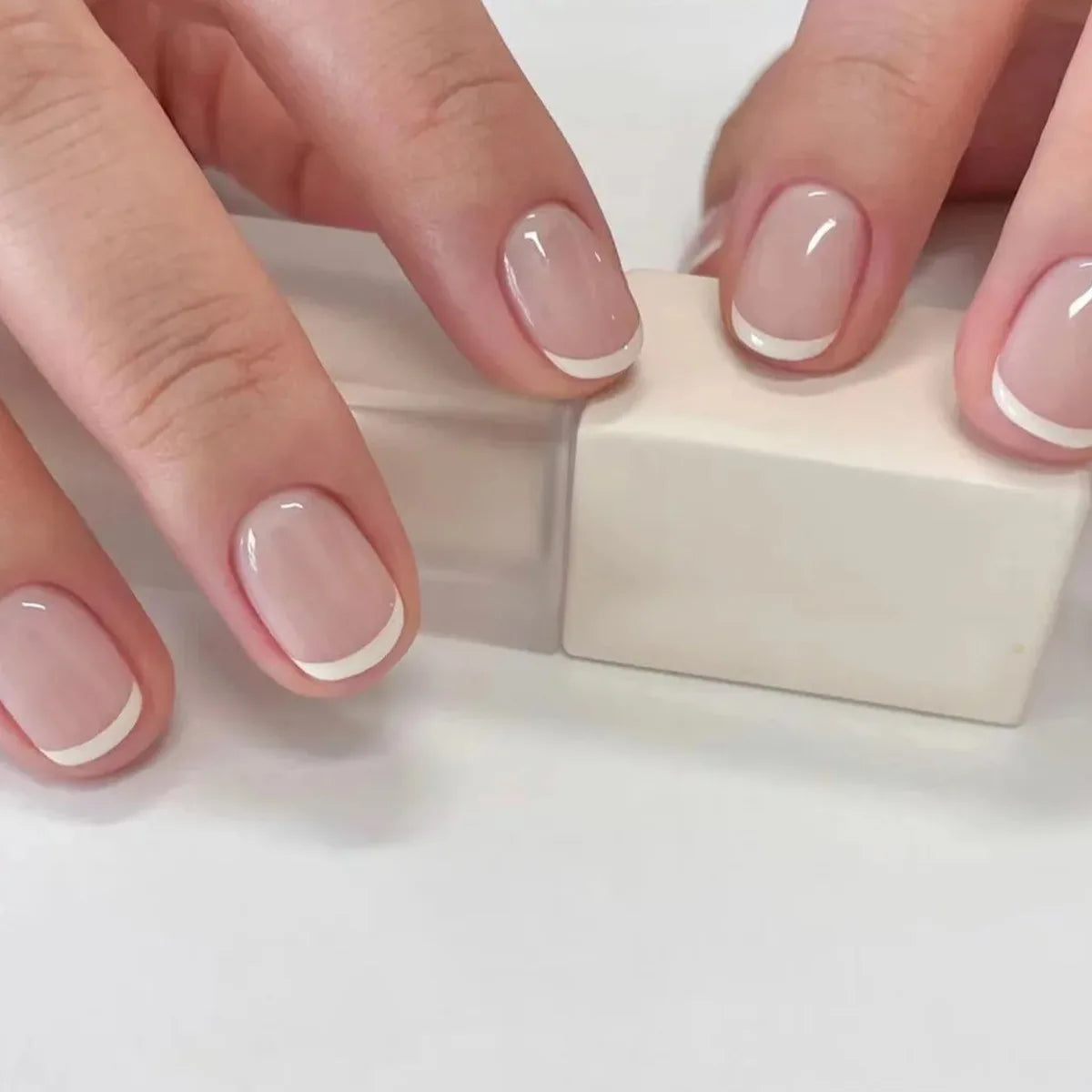 24Pcs Simple Square Head Fake Nail with Jelly Glue Pink White Gradient French Press on False Nails Short Full Cover Nail Tips 10