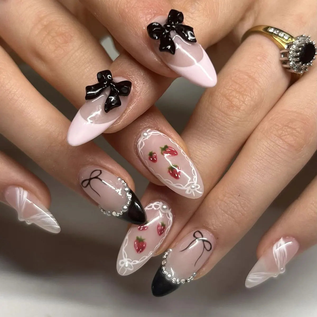 24pcs Gradient Black False Nails Yellow Star Moon Swan Pattern Press On Nails Sweet Cool Bowknots Flower Fake Nail Y2k Manicure 24