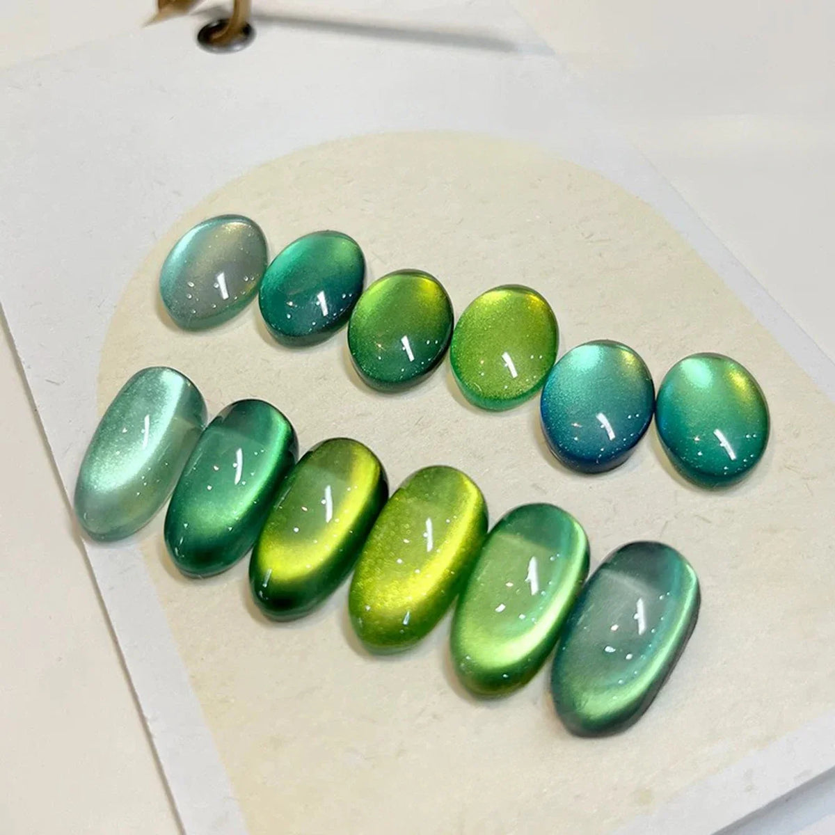 MIANEL 12ML Emperor Green Cat Eye Gel Nail Polish Whitenning Nails Green Nails Suitable For Nail Salons Nail Supplies  1-21pcs 62