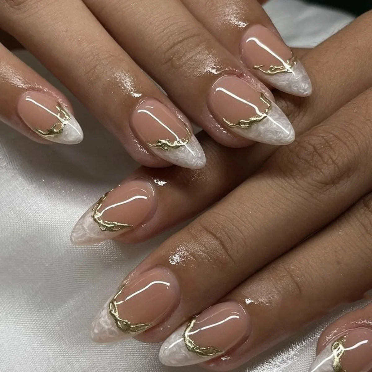 24Pcs Metallic Cat Eye French Sheer Manicure Tip Art Textured 3D Acrylic False Nails Nude Pink Almond Medium Press on Fake Nails 9