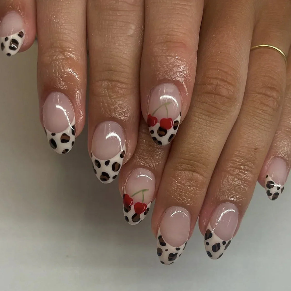 3D Bowknot Pearl Wearable Nail Art Fashion Leopard French Nude Almond Fake Nails Detachable Finished False Nails Press on Nails 20