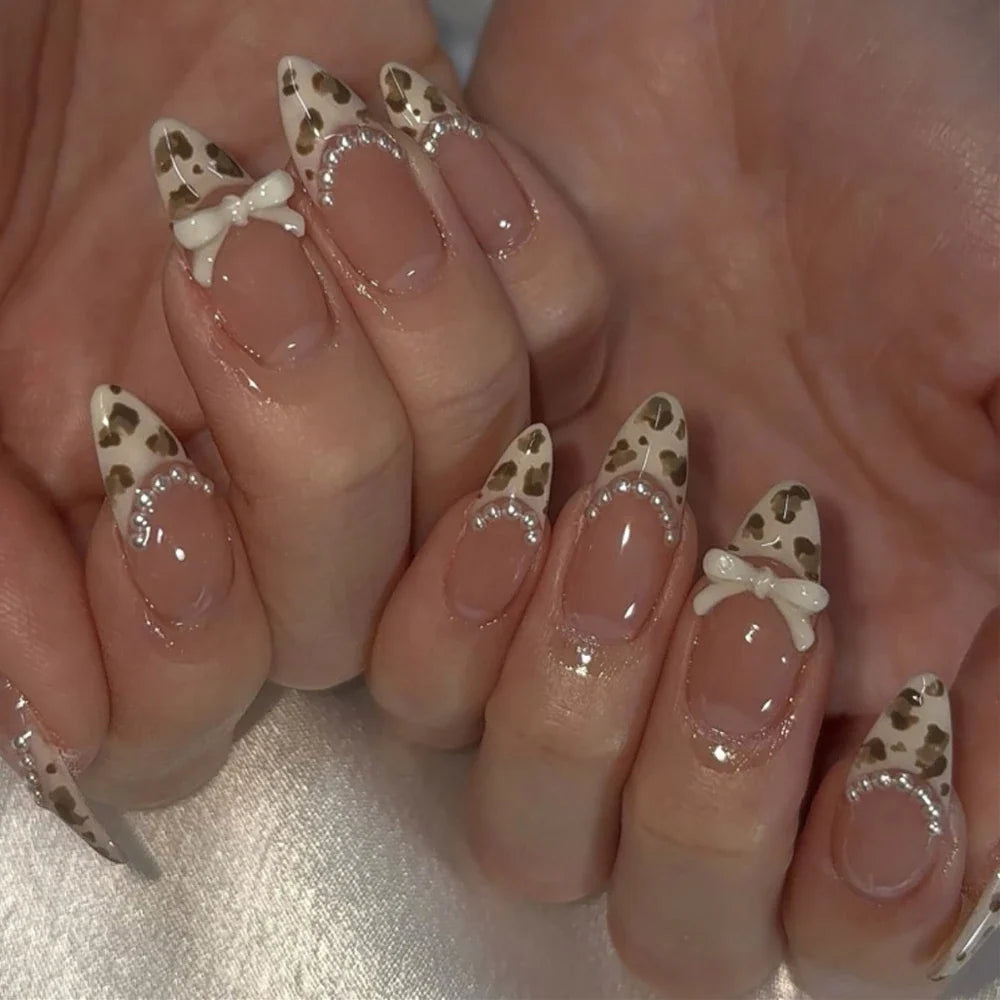 3D Bowknot Pearl Wearable Nail Art Fashion Leopard French Nude Almond Fake Nails Detachable Finished False Nails Press on Nails 1