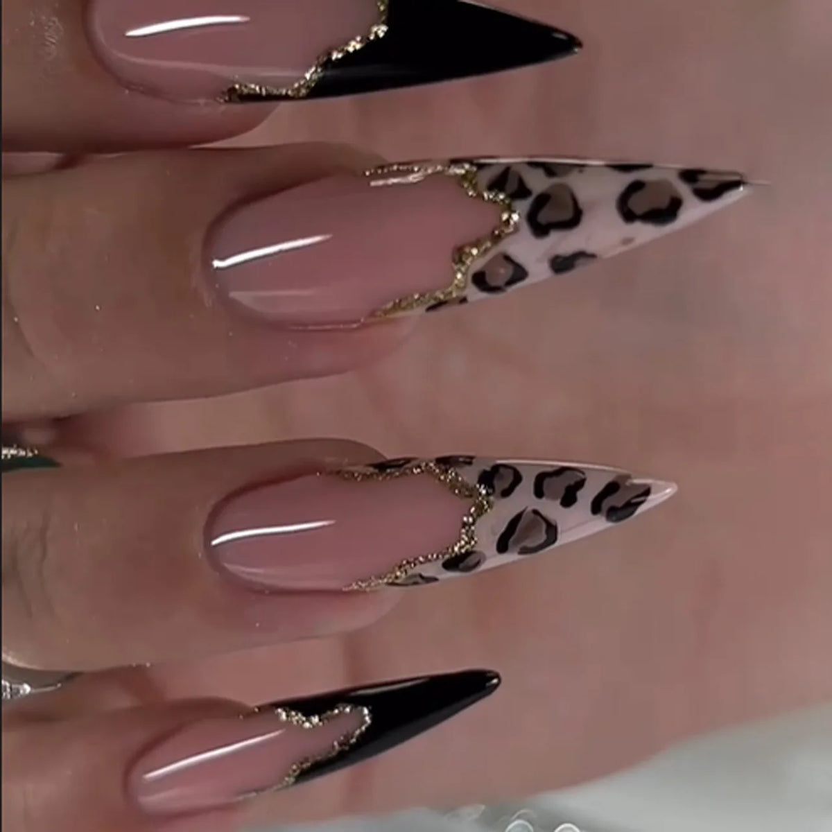 3D Bowknot Pearl Wearable Nail Art Fashion Leopard French Nude Almond Fake Nails Detachable Finished False Nails Press on Nails 4