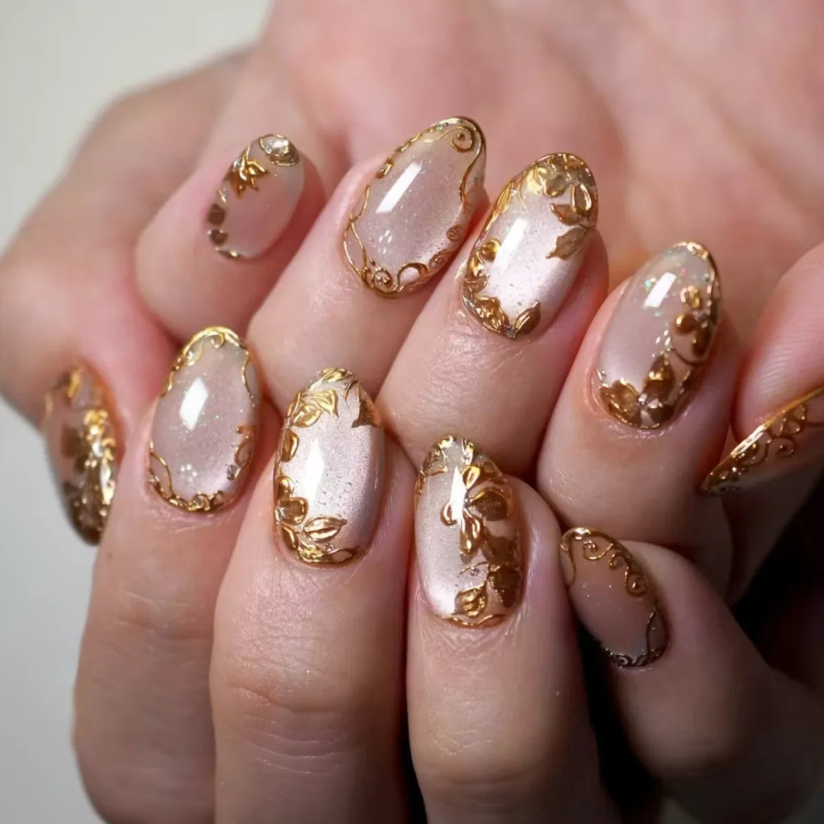 24Pcs Metallic Cat Eye French Sheer Manicure Tip Art Textured 3D Acrylic False Nails Nude Pink Almond Medium Press on Fake Nails 17